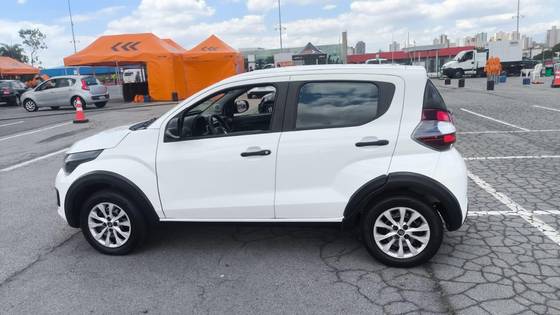 FIAT MOBI 1.0 EVO FLEX LIKE. MANUAL